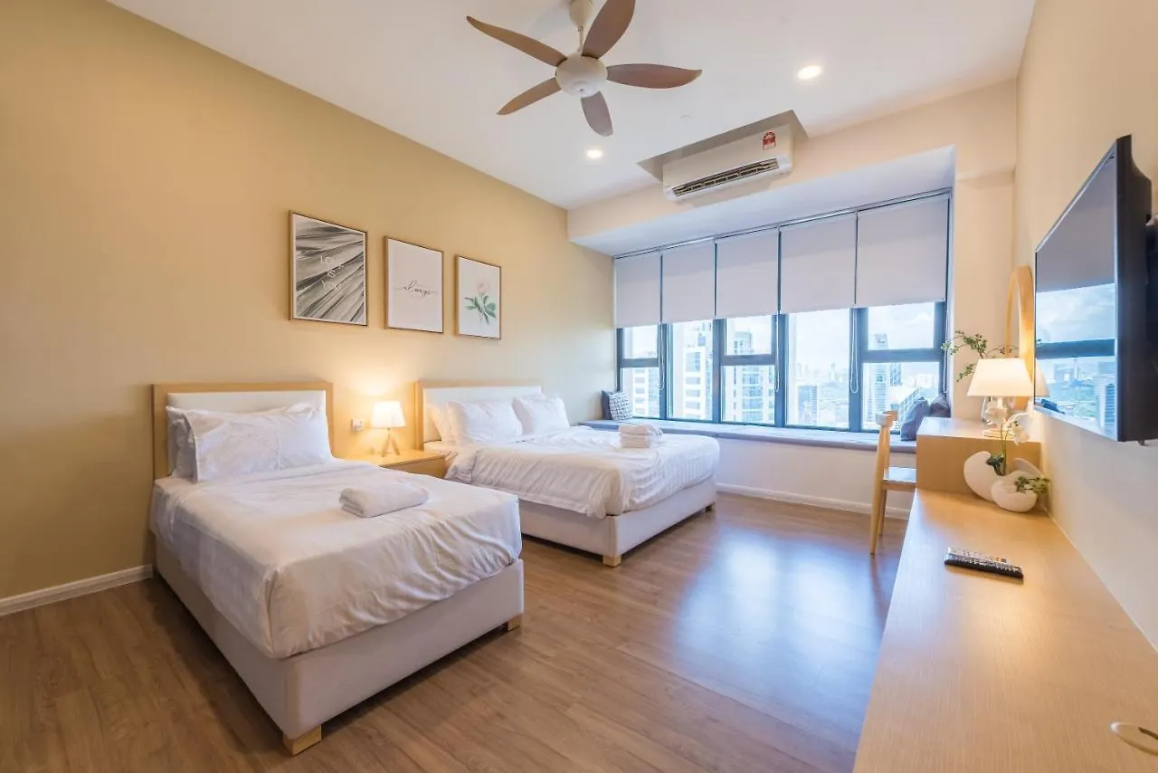 Klcc Towerviewsty5Pax At Ceylonzsuites Kuala Lumpur