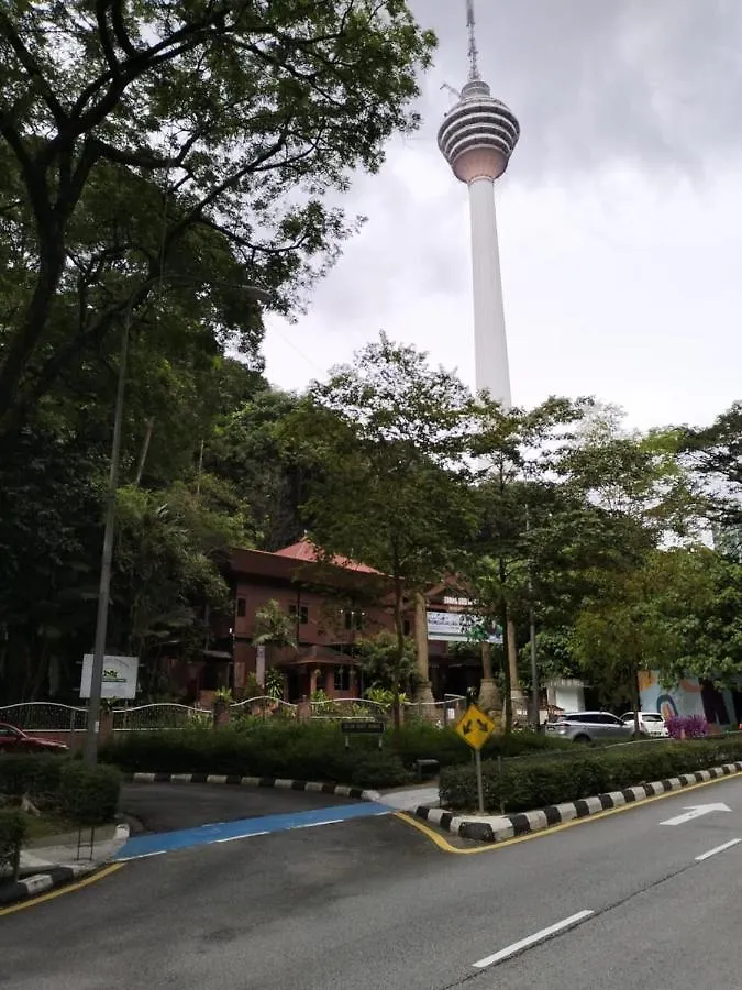 Klcc Towerviewsty5Pax At Ceylonzsuites Kuala Lumpur 0*,
